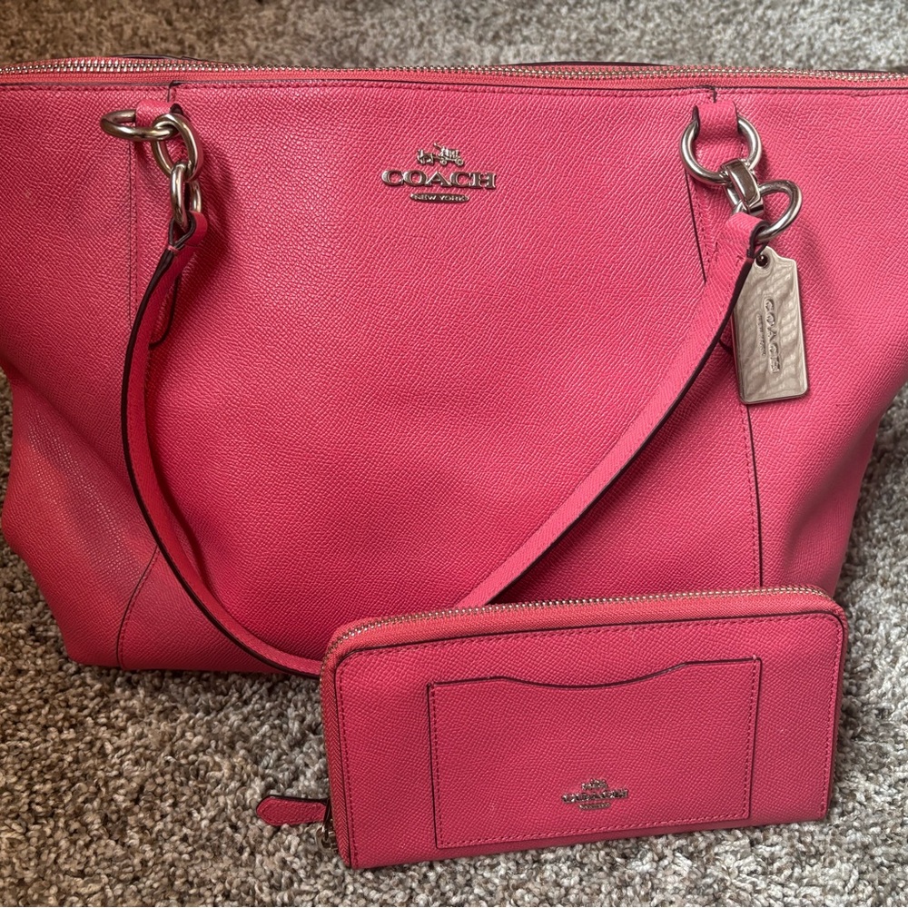 Large Coach strawberry pink tote and matching wallet —wonderful condition!
